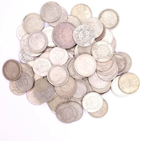 Diverse svenska silvermynt, 40% silver  Vikt: 568,4 g