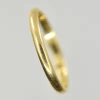 Ring, stl 16¾, bredd 2 mm, 14K. Vikt: 1,2 g