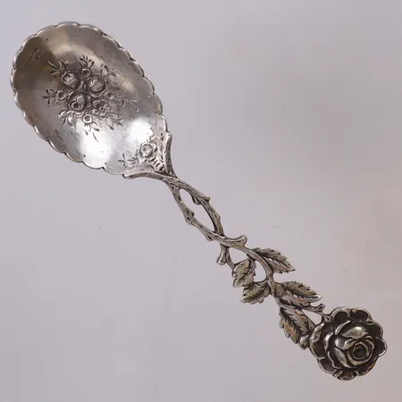 Sked, rosdekor, längd 15,5cm, importstämpel år 1939, 830/1000 silver Vikt: 43,1 g