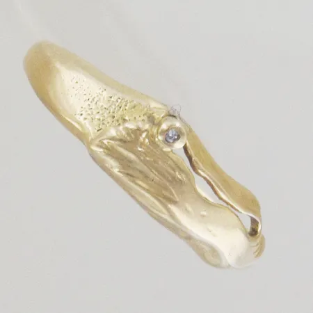 Ring med diamant 0,01ct, Ø 19 mm, lite ojämn skena, 18K Vikt: 2,4 g
