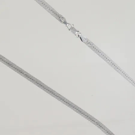 Halskedja, längd 42 cm, bredd 4 mm, silver 925/1000 Vikt: 9,7 g