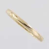 Ring slät, stl 19¼mm, bredd 2,2mm, 18k  Vikt: 2,9 g