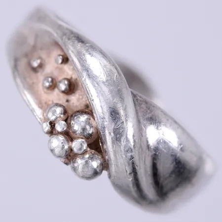 Ring, stl: 17¼, bredd: ca 2,5-9mm, 925/1000 silver  Vikt: 3,9 g