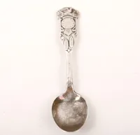 Sked, graverad, finska stämplar, längd ca 14cm, silver Vikt: 29 g