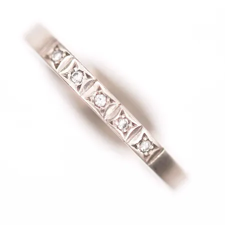 Ring med diamanter ca 5x0,005ct, 8/8-slipning, Cedstam Guldsmed Bo 1983,stl: 18½,  bredd ca 2mm, 18K Vikt: 2,7 g
