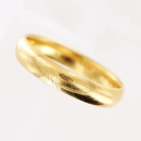 Ring, slät, stl 18¾, bredd 4mm, Schalins, 18K Vikt: 4,2 g