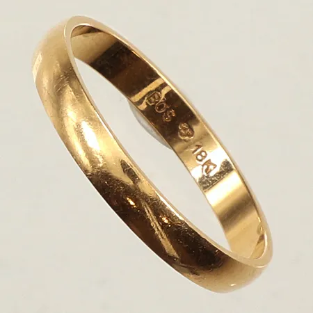 Ring slät, stl 19, bredd 3mm, 18K Vikt: 2,6 g