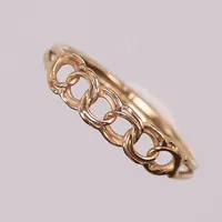 Ring bismarck, stl 15½, bredd 1,5-4mm. 18K Vikt: 0,8 g