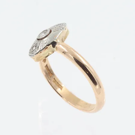 Ring med diamanter, stl 16¼  mm, 1958, 18K Vikt: 3,5 g