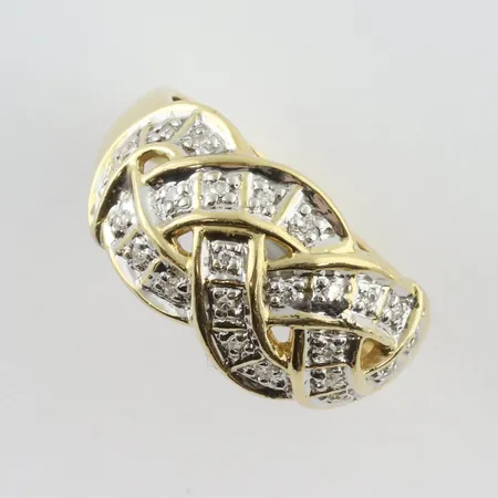 Ring med diamanter ca 23x0,007ct, stl 16¾mm, bredd ca 3,2 - 10,5 mm, 18k  Vikt: 4,6 g