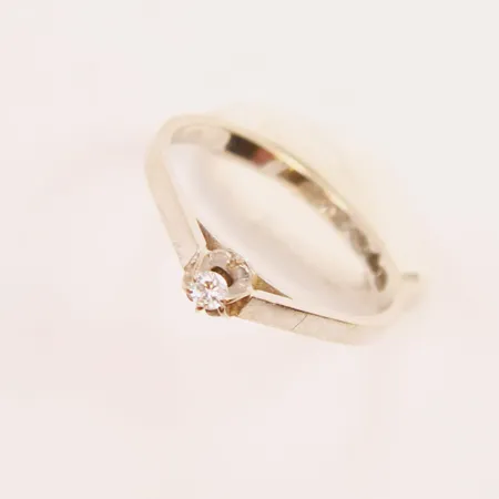 Ring, diamant 0,04ct, Ø16½, bredd:3mm, 18K 1,8g.