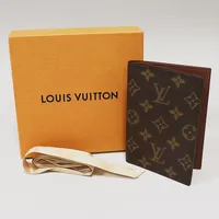 Passfodral Louis Vuitton, brun monogramcanvas, datumkod MB0179, fem fack för kort, (dustbag saknas) originalkartong.