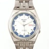 Armbandsur Seiko 5, Ø38mm, automat, datum/dag, stål, serienummer: 890639, referensnummer: 7S26-02E0 stållänk, viklås, repig glas samt länk, inga tillbehör.