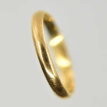 Ring, stl 15¼, bredd 2 mm, 18K. Vikt: 1 g