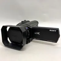 Videokamera Sony Handycam 4K, FDR-AX700, snr: 3581419, laddare, inget minneskort, inga övriga tillbehör  Skickas med postpaket.