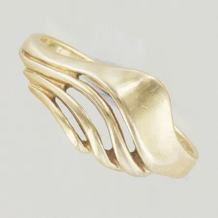 Ring, Ø 20 mm, bredd 10 mm, 18K Vikt: 3,9 g