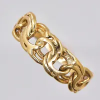 Ring Bismarck, stl 18½, bredd 3-6 mm, 18K. Vikt: 3,5 g