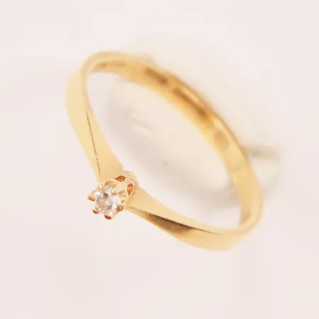 Ring med diamant 0,05ct enligt gravyr, Ø17¼, bredd: 1,9mm, 18K Vikt: 1,8 g