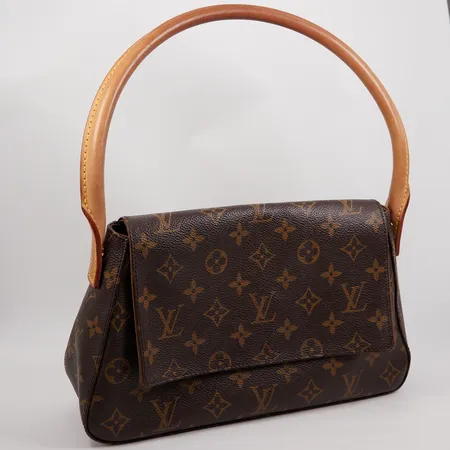 Väska Louis Vuitton, Monogram canvas, Mini Looping, M51147, serienummer DU0023, mått ca 18x28x8cm, inga tillbehör, Kvitto från louis Vuitton Birger Jarlsgatan, 2004.