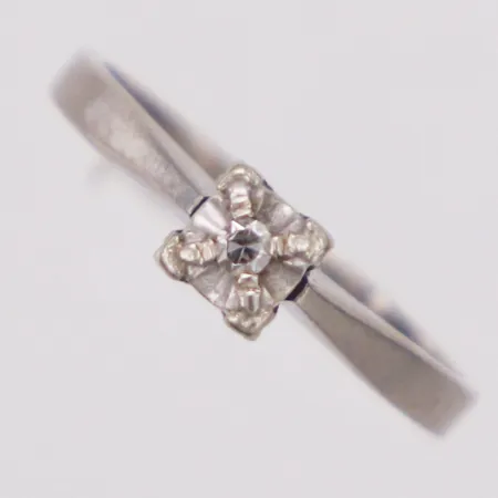 Ring, diamant ca 0,03ct 8/8slipad, Bäckmans år 1967, stl 16¾, vitguld, 18K Vikt: 2,4 g