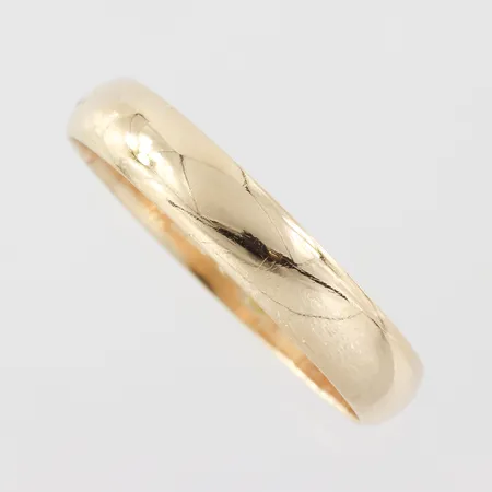 Ring slät, Forslund Ab Guldsmed Wilh Arvika 1970, stl ca 24½mm, bredd 5,2mm, 18k  Vikt: 6,4 g