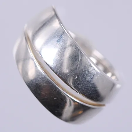 Ring, stl: 18, bredd: ca 4-13mm, GHA, 925/1000, silver Vikt: 7 g