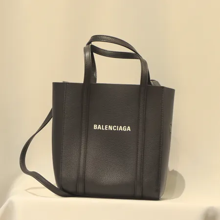 Handväska Balenciaga XXS Everyday Tote med axelrem, 18,5x9x20,5cm, med dustbag, kartong och kvitto (NK 2019)