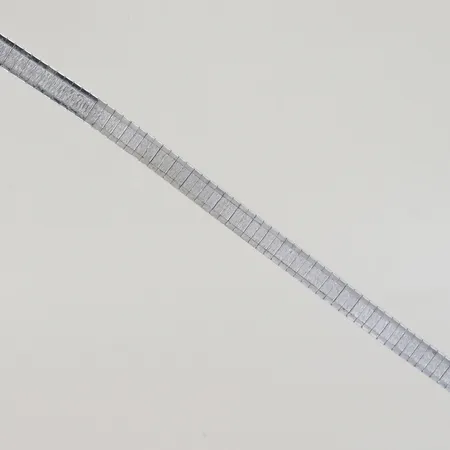 Collier, längd 42,5 cm, bredd 6 mm, silver 835/1000 Vikt: 28,9 g