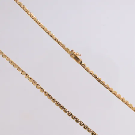 Collier, längd 41cm, bredd 2,7-6mm, 18K Vikt: 17,5 g