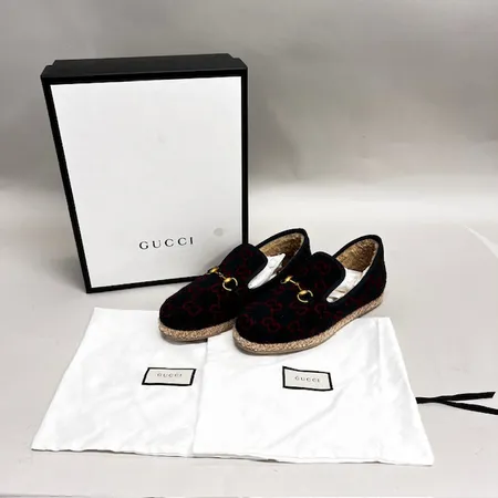 Ett par skor Gucci, Fria Horsebit Logo-Print Wool Loafers, storlek 8, ull i grönt och rött, gummisula, modell G3810 3176, dustag, kartong.   Skickas med postpaket.