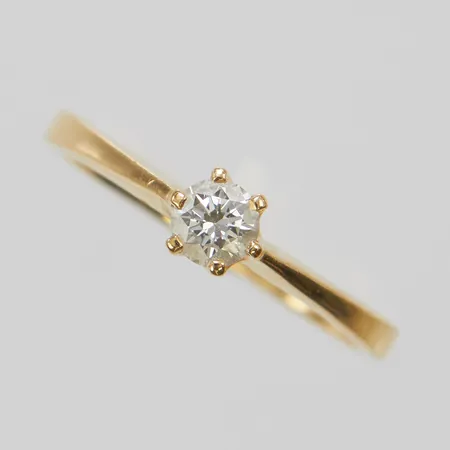 Ring, briljantslipad diamant 1 x ca 0,20ct enligt gravyr, stl 15¼, bredd 2-4mm, Guldfynd, 18K Vikt: 2 g