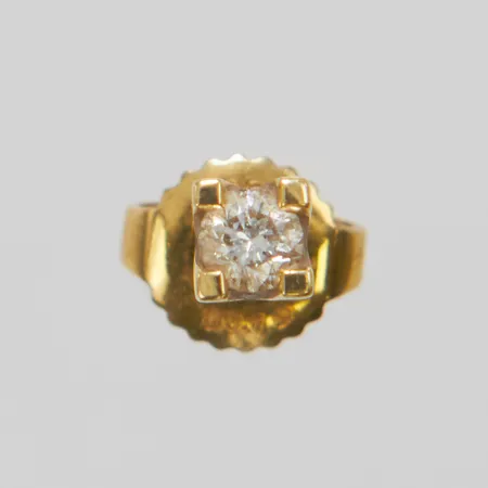 Udda örhänge, diamant 1 x ca 0,10ct, ca 3x3mm, 18K Vikt: 0,8 g