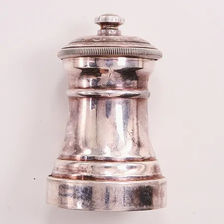 Pepparkvarn, Ercuis, höjd 8cm, nysilver.