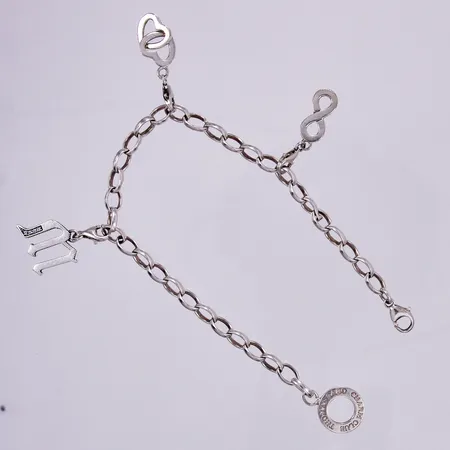 Armband med tre berlocker, Thomas Sabo, längd: ca 22,5cm, justerbart, bredd: ca 4-30mm, 925/1000, silver Vikt: 13,7 g