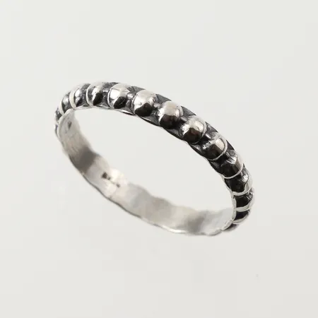 Ring kulmönster, stl 18¼mm, bredd 3mm, Guldfynd, silver Vikt: 2 g