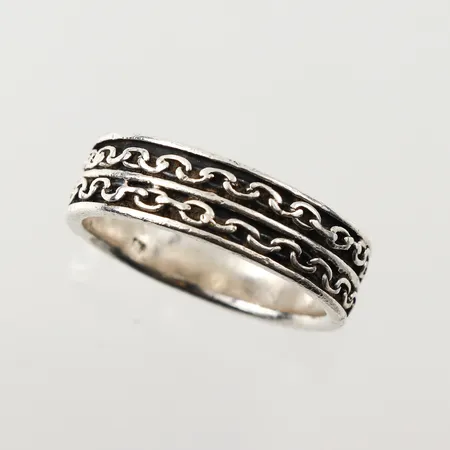 Ring Mönstrad nästan runt, stl 22mm, bredd 7,3mm, silver 925/1000 Vikt: 8,4 g