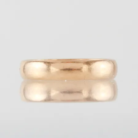 Ring slät, Schalins, ingen gravyr, storlek 17 mm, bredd 3.9 mm, 18k. Vikt: 3,1 g