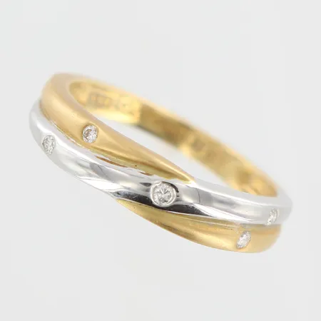 Ring delvis vitguld med diamanter 5 x ca0,01ct, stl: 17¾, bredd: 2,5-4,5, 18K,  Vikt: 3,8 g