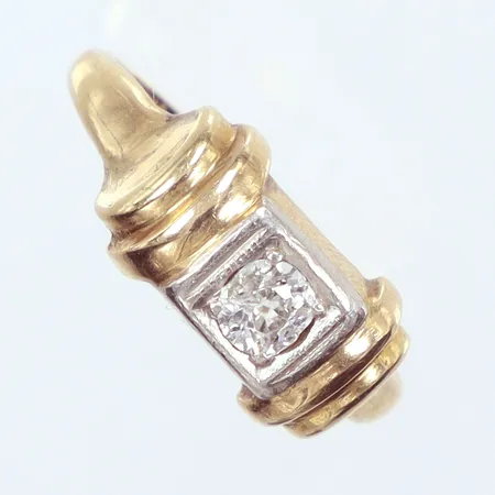 Ring diamant , äldre slipning, skadad tavla en bit på diamanten borta,, 0,14ct, Ø16½, 14k Vikt: 4,9 g