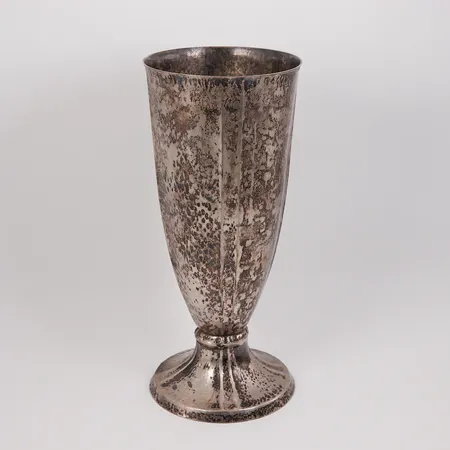 Vas, höjd ca 25cm, år 1921, fläckar, smärre bucklor, 830/1000 silver Vikt: 304,4 g