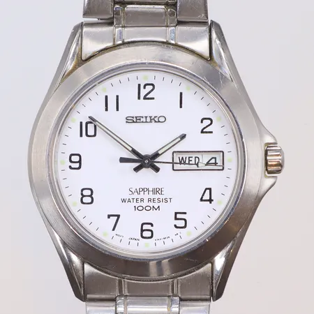 Herrur Seiko Sapphire 100M Ø37mm, ref nr. V743-8B50 snr. 760529, quartz quartz (går ej i behov av batteribyte), dag/datum, stållänk (original), ca 1990-tal 