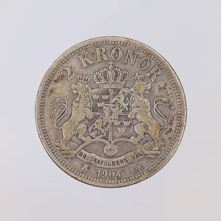 Mynt Oscar II 2 Kronor 1904 Ø31mm, med slitage silver 800/1000 Vikt: 14,8 g