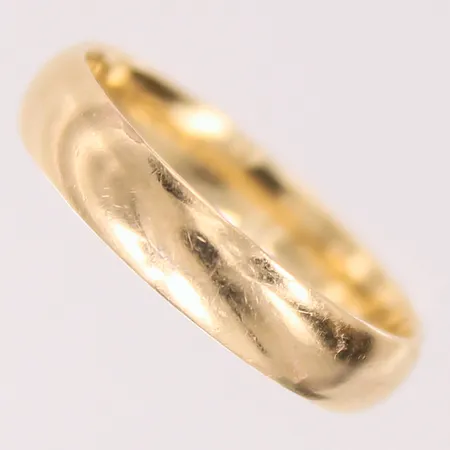 Ring slät, stl 19, bredd 4,5mm, gravyr, 18K Vikt: 5 g