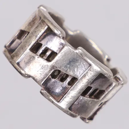 Ring, stl 21, bredd 13,1mm, 925/1000 silver Vikt: 21 g