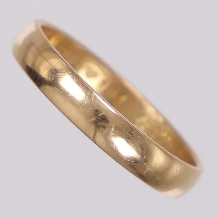 Ring slät, stl 16, bredd 3mm, schalin, gravyr, 18K Vikt: 2,1 g