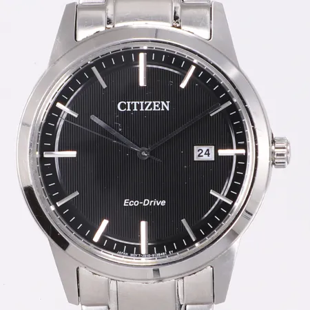 Herrur Citizen Eco-Drive, Ø40mm, refnr J810-S097223, serienr 37238A686, svart urtavla, mineralglas, datum, länk i borstat/polerat stål med viklås, inga tillbehör 