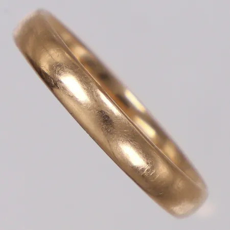 Ring slät, stl 18½, bredd 3,2mm, 18K  Vikt: 2,9 g