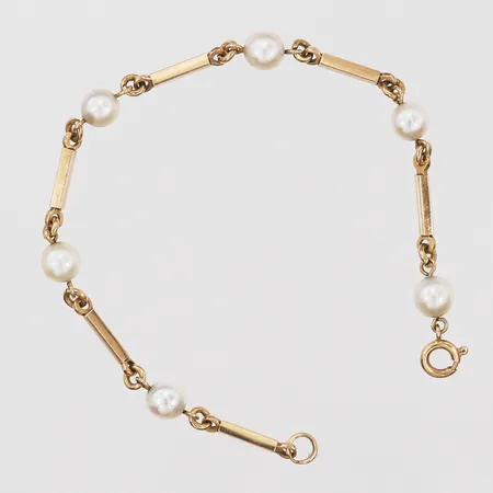 Armband med stavar samt odlade saltvattenpärlor, Ø 6 - 6,5mm, längd 19cm, 18K guld Vikt: 8,3 g