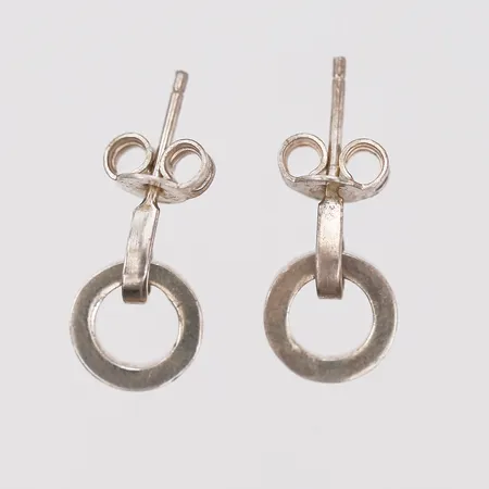 Ett par örhängen, Efva Attling,  "Ring around earrings", Ø 12mm, sterling silver, i originalkartong. Nypris 1700:- Vikt: 2,4 g