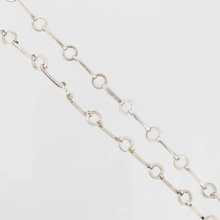 Collier, Efva Attling, Ring Chain Collier, längd 48cm, bredd 10mm, silver, i poriginalask. Nypris 6900:-  Vikt: 23,2 g